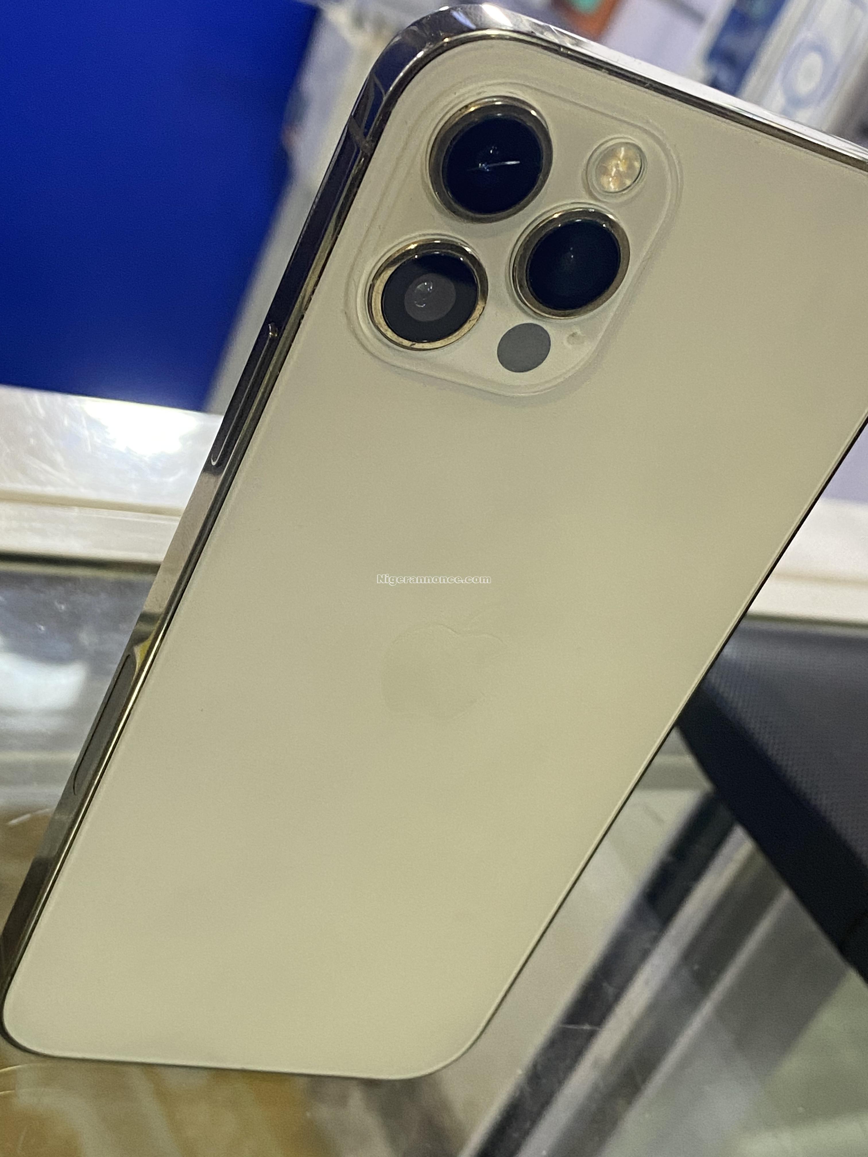 IPhone 12 Pro 128g état neuf | Niger annonce