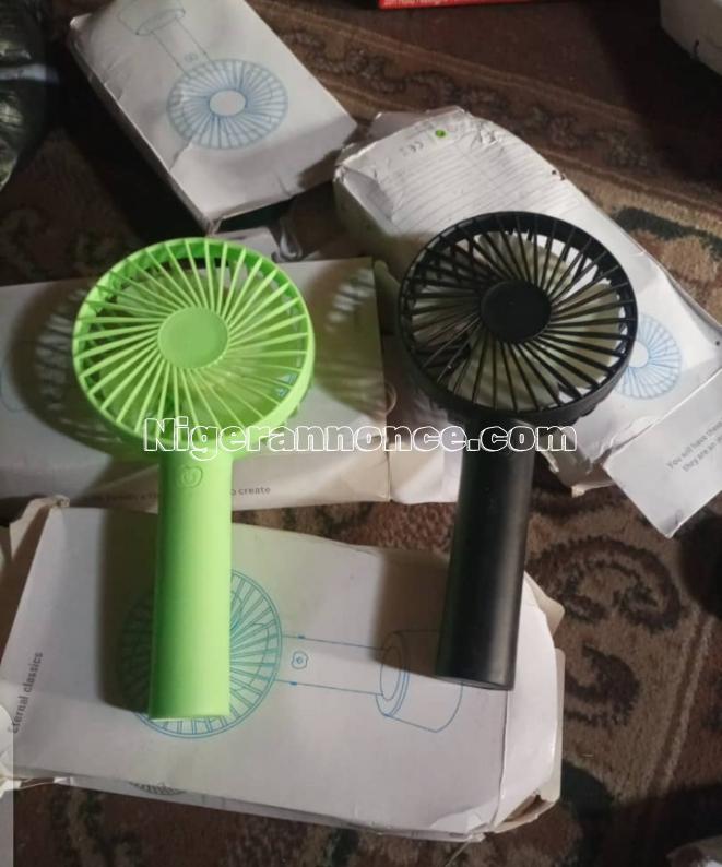 Mini ventilateur portable rechargeable | Niger annonce
