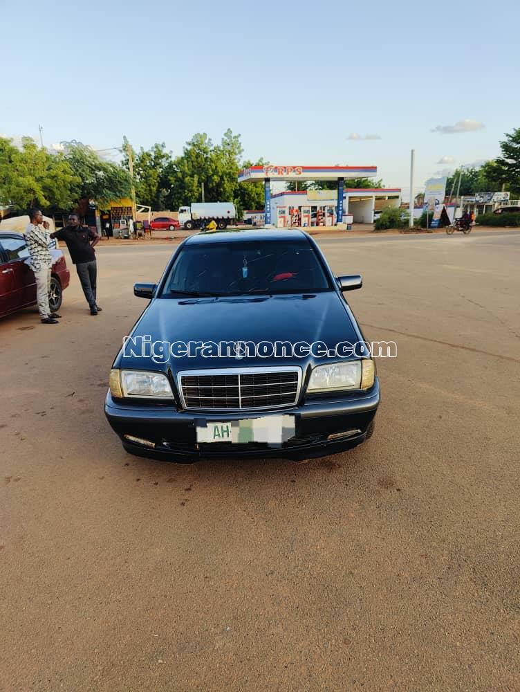 Mercedes Benz C180 | Niger annonce