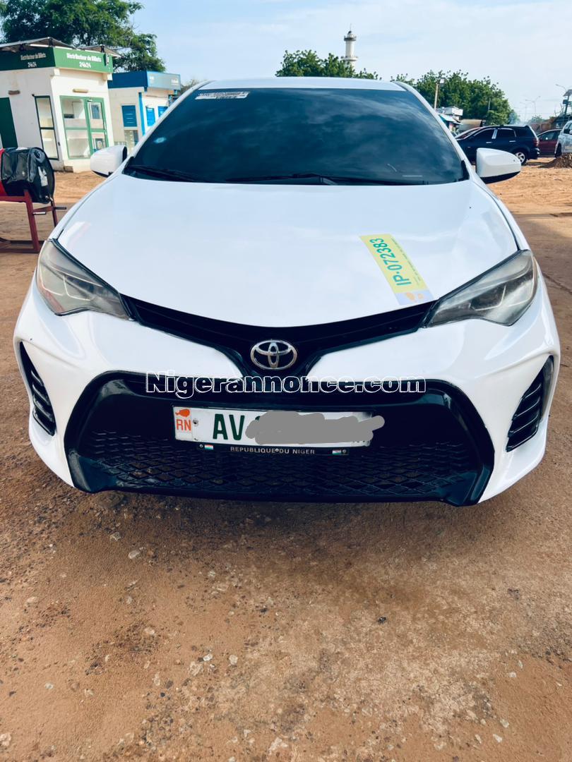 *Corolla LE année 2016 plaque directe papier complet très propre aucun défaut. | Niger annonce