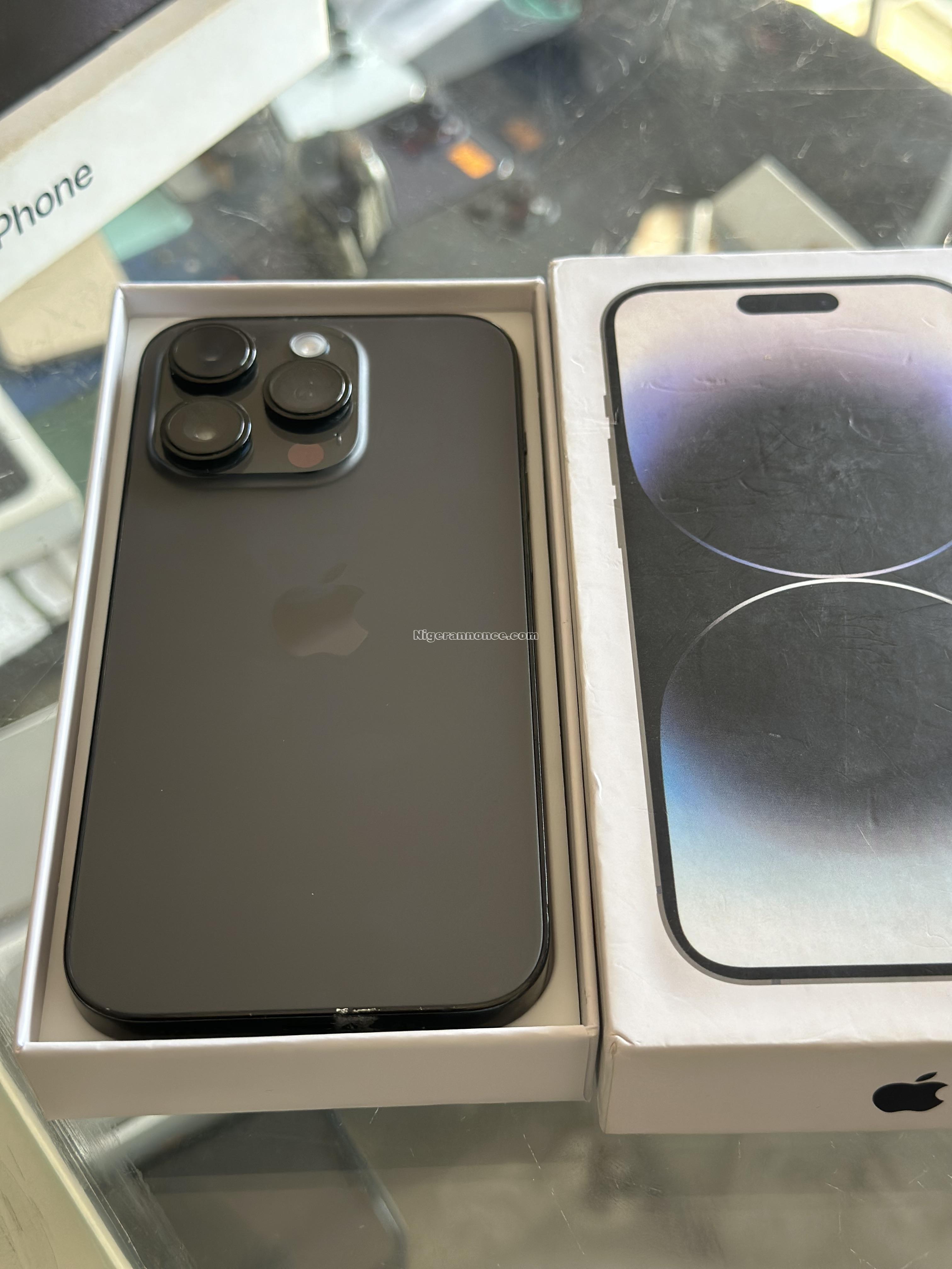 Des iphones: 15 pro max , 14 pro max et 14 pro 256g très propres | Niger annonce