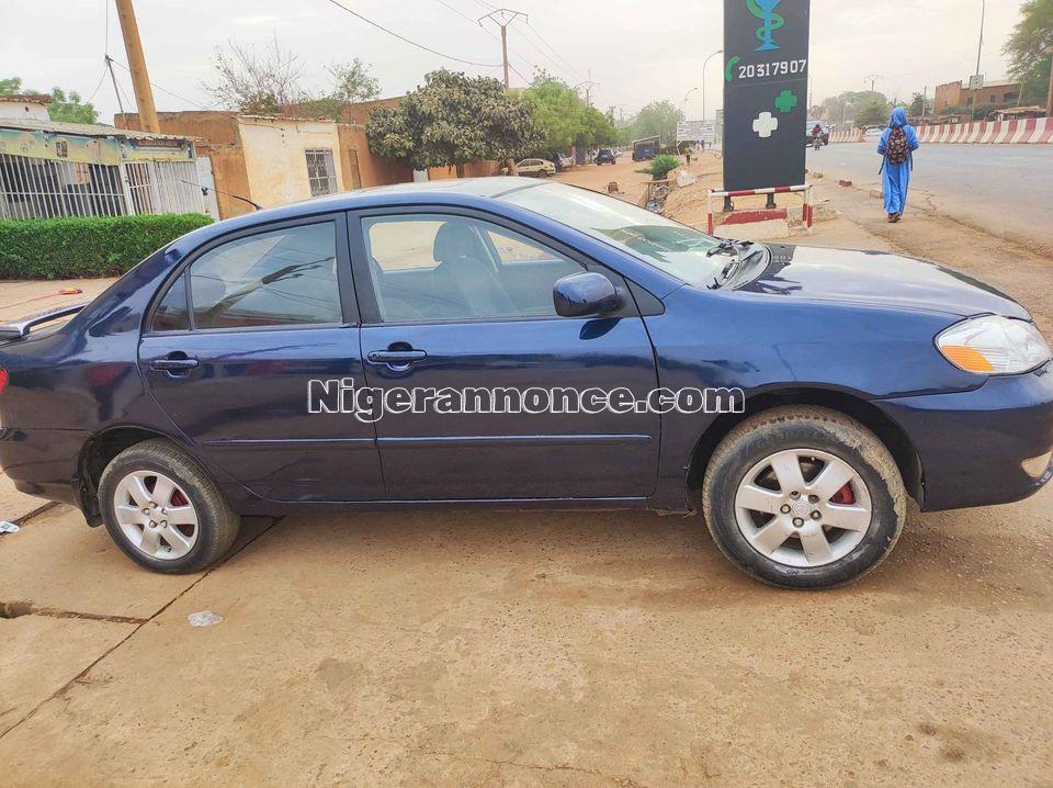 Toyota LE 2004 boîte auto | Niger annonce