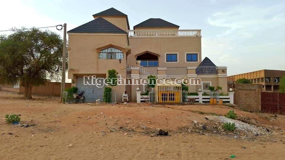 Maison a étages R+1 | Niger annonce