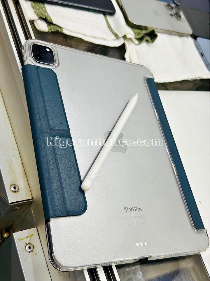 IPAD PRO 256gb wifi Cellulaire très propre accessoire complet | Niger annonce