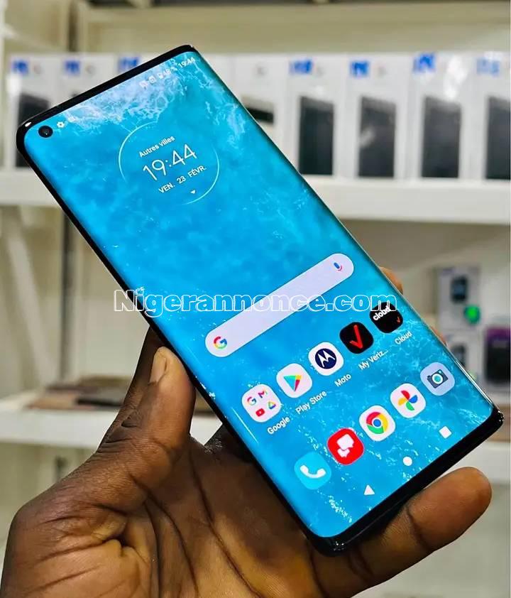 TÉLÉPHONE PORTABLE  MOTOROLA EDGE | Niger annonce