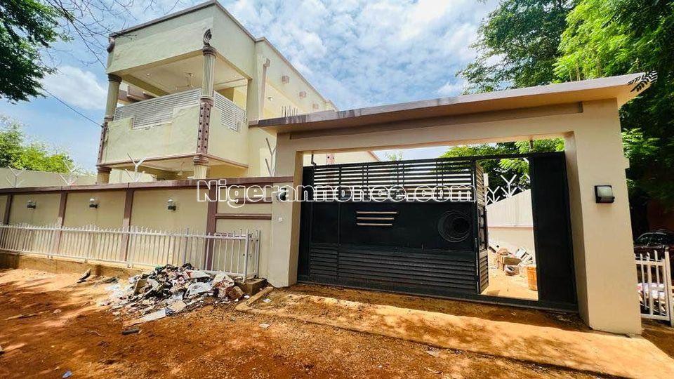 Maison à étage nouvellement construite haut standing | Niger annonce