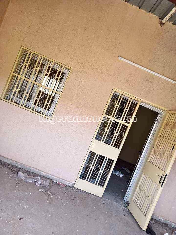 Mini villa à louer a Lazaret  cour unique nouvelle construction | Niger annonce