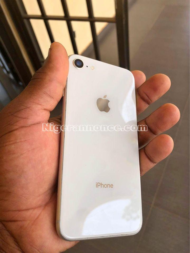 iPhone 8simple zero défaut/ 64gb | Niger annonce