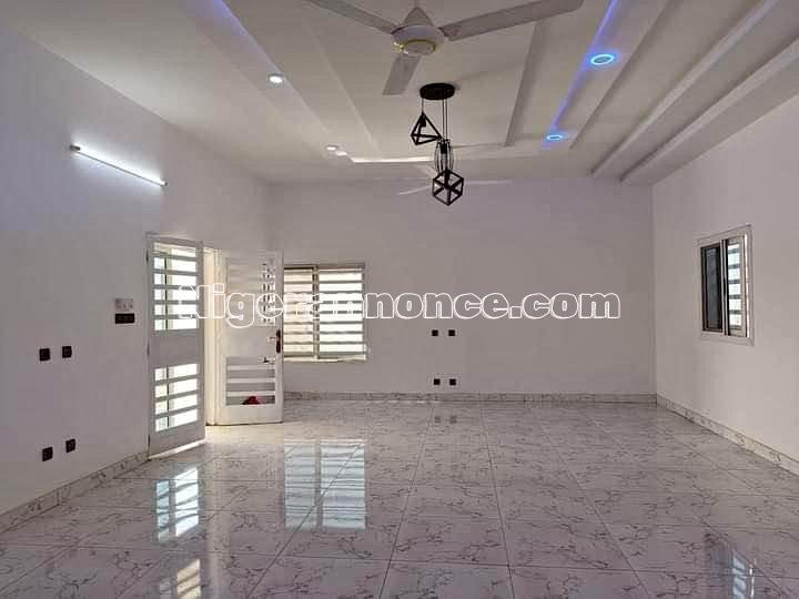 Villa nouvellement construite à vendre | Niger annonce