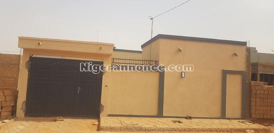 Maison Villa 3 chambres salon situé au quartier tchangarey | Niger annonce